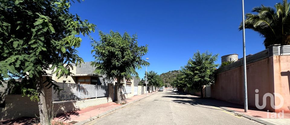 Land of 447 m² in Roda de Bara (43883)