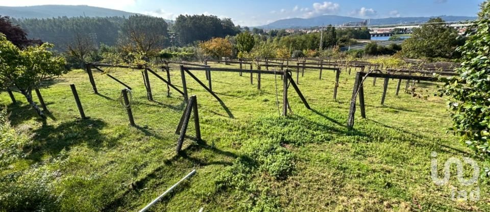 Maison 6 chambres de 550 m² à Padrón (15900)