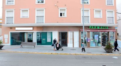 Tienda / local comercial de 200 m² en Chiclana de la Frontera (11130)