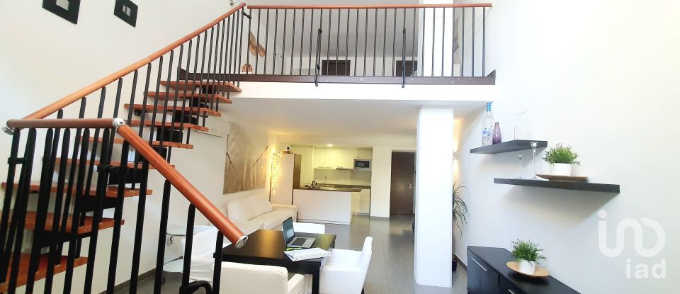 Studio 1 bedroom of 76 m² in Barcelona (08030)