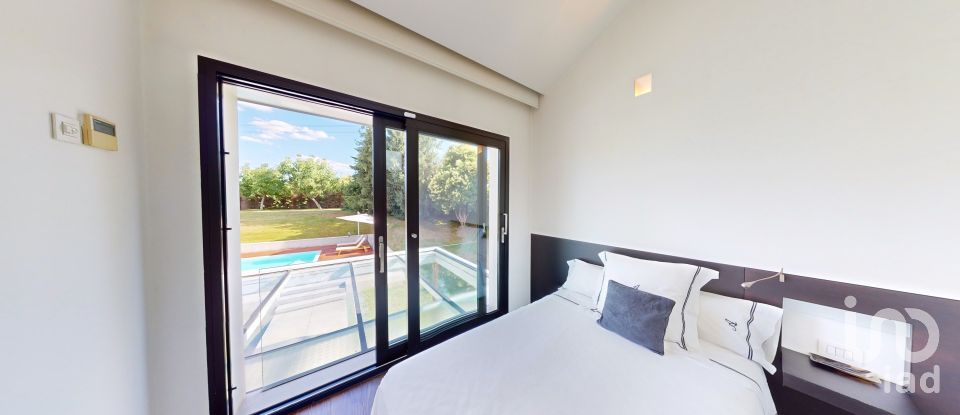 Lodge 5 bedrooms of 300 m² in Pozuelo de Alarcón (28223)