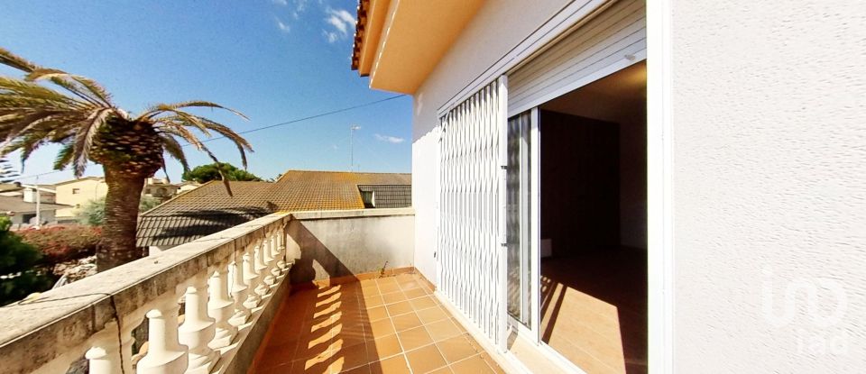 Lodge 4 bedrooms of 165 m² in Els Masos de Coma-Ruga (43880)