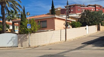 Casa 3 habitacions de 166 m² a Urbanización El Carmoli (30368)