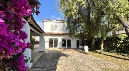Cottage 4 bedrooms of 218 m² in Sitges (08870)