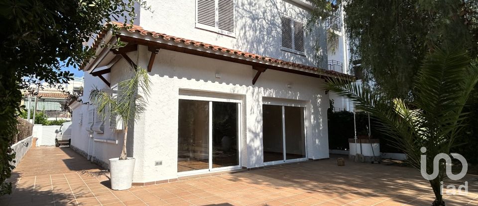 Châlet 4 chambres de 218 m² à Sitges (08870)