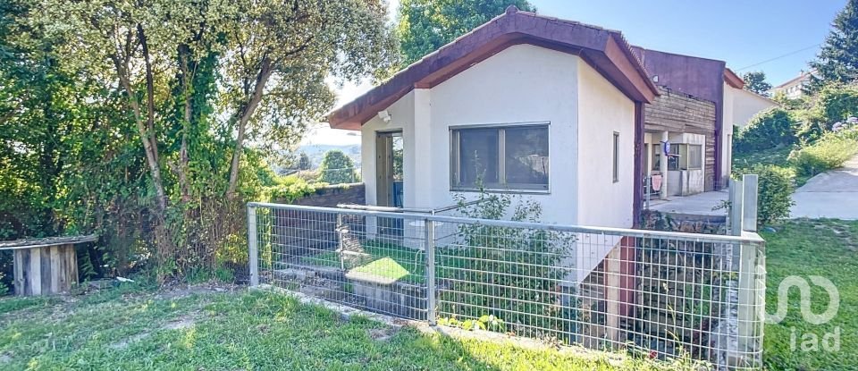 House 3 bedrooms of 235 m² in Viascon (36121)