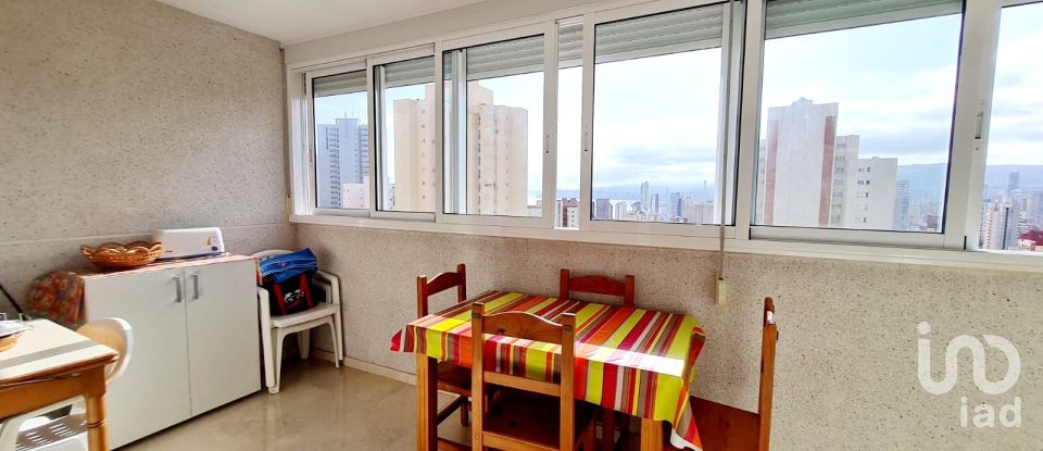 Pis 2 habitacions de 78 m² a Benidorm (03503)