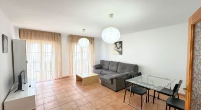 Pis 2 habitacions de 84 m² a San Roque (11360)