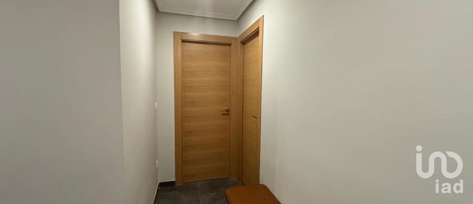 Pis 3 habitacions de 88 m² a Torrellano (03320)