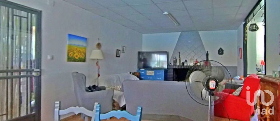 Country house 2 bedrooms of 143 m² in Villena (03400)