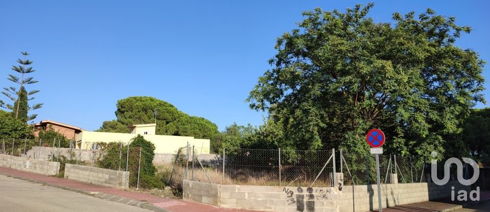 Building land of 802 m² in Calafell (43820)