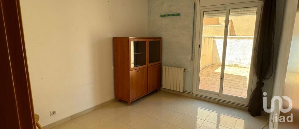 Maison 4 chambres de 81 m² à Camping Montroig (43892)