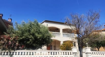 Lodge 5 bedrooms of 220 m² in El Vendrell (43700)