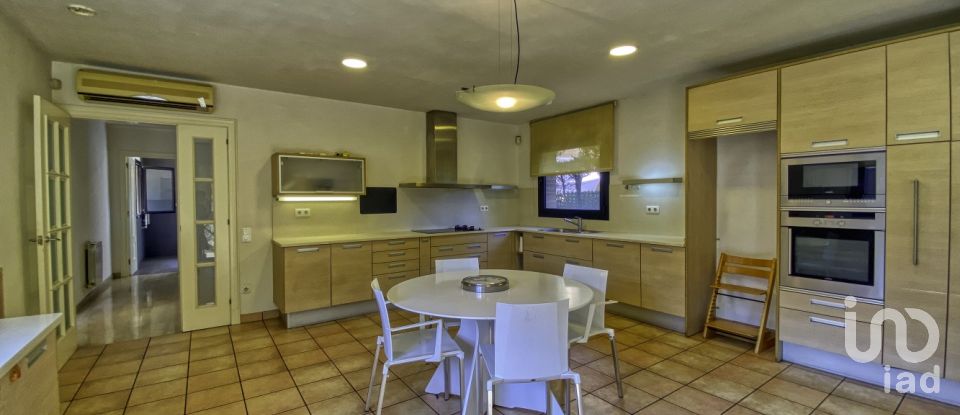 House 5 bedrooms of 370 m² in Sant Cugat del Vallès (08195)