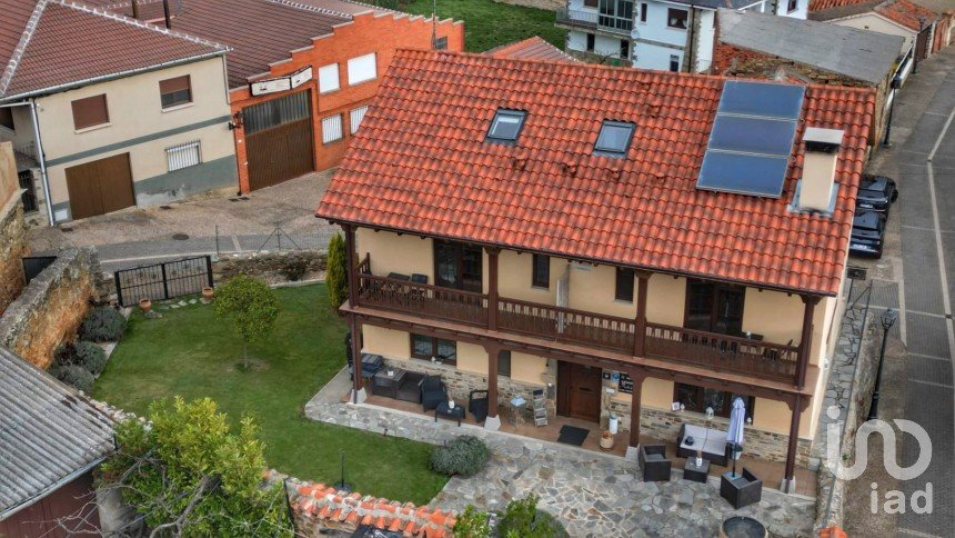 Gîte 6 chambres de 420 m² à Val de San Lorenzo (24717)