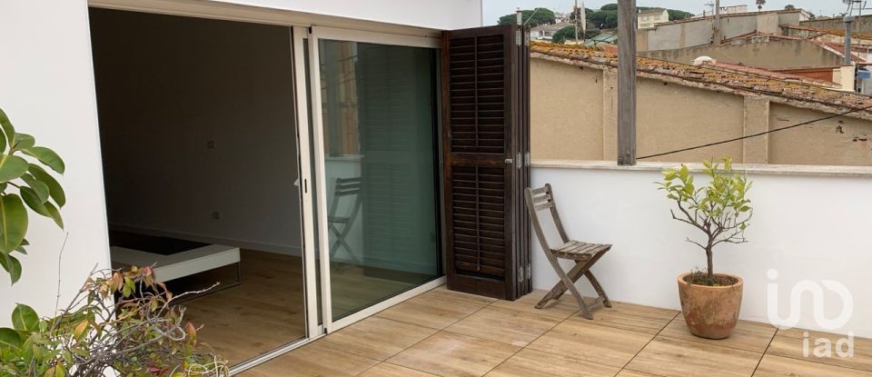 Demeure 3 chambres de 134 m² à Canet de Mar (08360)