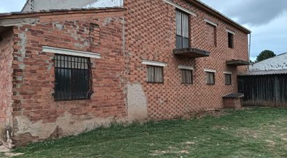 Terreno de 6.424 m² en Castrocontrigo (24735)