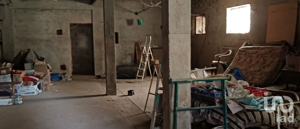 Terreno de 6.424 m² en Castrocontrigo (24735)