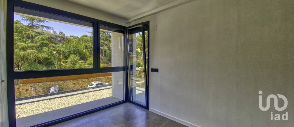 Gîte 5 chambres de 372 m² à Bellaterra (08193)