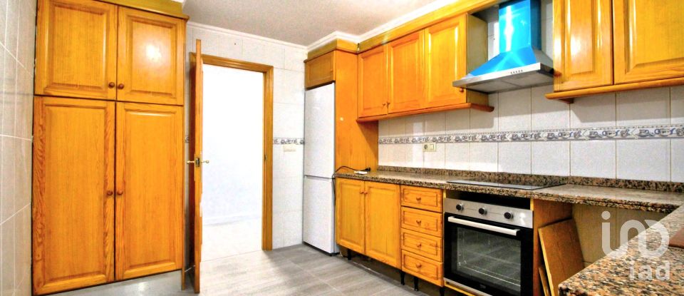 Apartment 3 bedrooms of 121 m² in Dénia (03700)