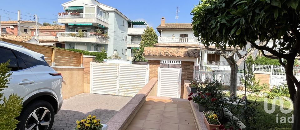 Gîte 4 chambres de 200 m² à Segur de Calafell (43882)