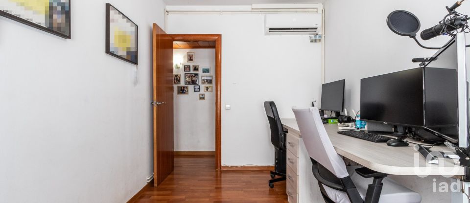 Pis 3 habitacions de 117 m² a Badalona (08914)