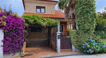 House 4 bedrooms of 240 m² in Vilariño (36633)