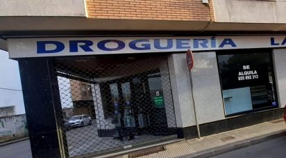 Tienda / local comercial de 276 m² en La Bañeza (24750)