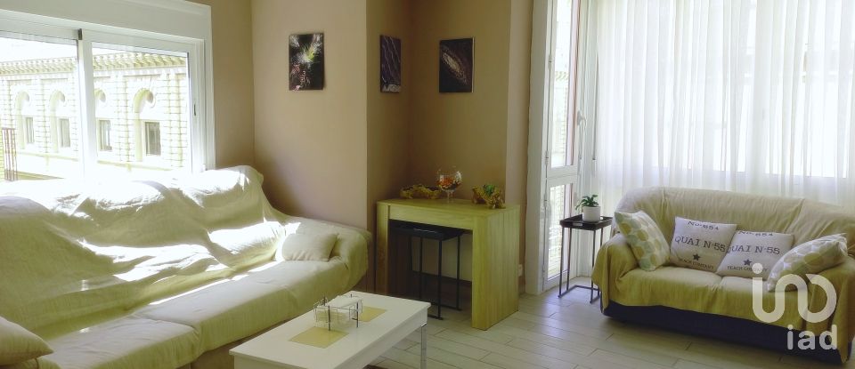 Pis 4 habitacions de 94 m² a Alicante/Alacant (03001)