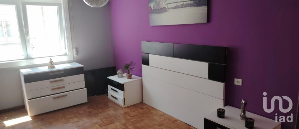 Pis 2 habitacions de 90 m² a A Coruña (15009)