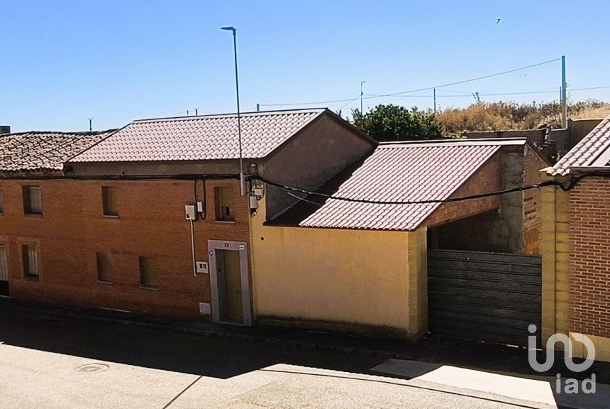 Gîte 2 chambres de 200 m² à Santa Cristina de Valmadrigal (24290)