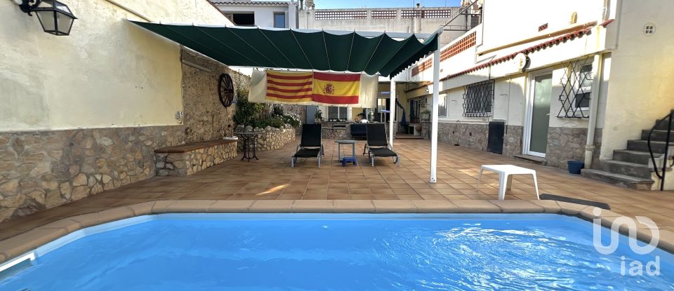 Village house 6 bedrooms of 560 m² in Pineda de Mar (08397)