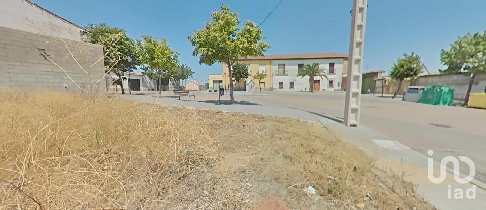 Terreno de 300 m² en Ribatejada (28815)