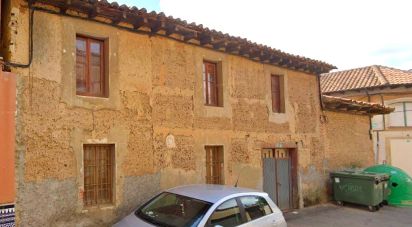 House 5 bedrooms of 292 m² in Benavides de Orbigo (24280)