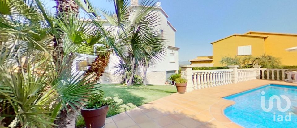 House 4 bedrooms of 189 m² in El Vendrell (43700)