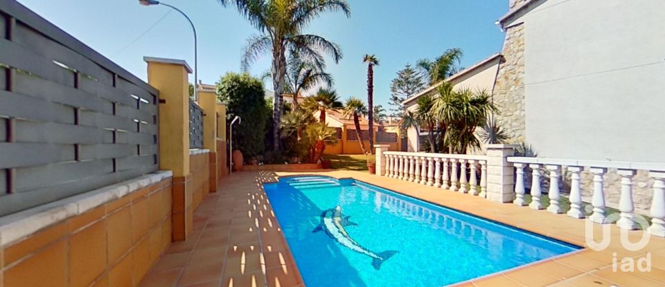 House 4 bedrooms of 189 m² in El Vendrell (43700)