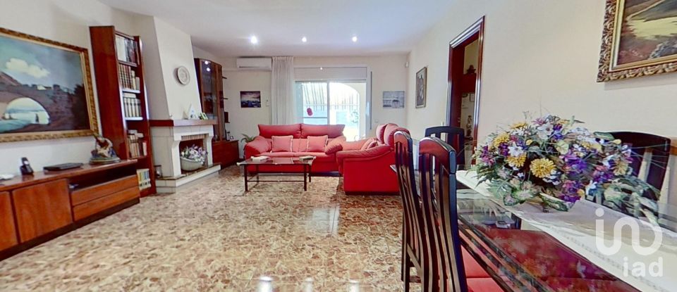 Maison 4 chambres de 189 m² à El Vendrell (43700)