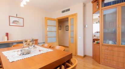 Pis 3 habitacions de 128 m² a Mollet del Vallès (08100)