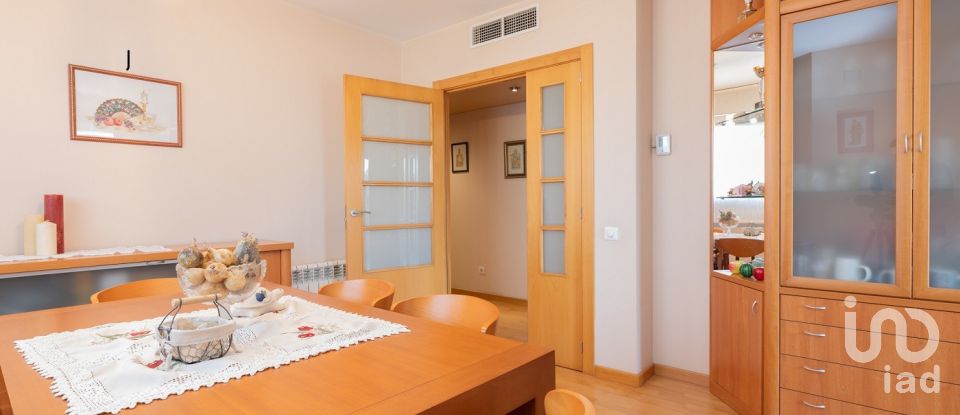 Pis 3 habitacions de 128 m² a Mollet del Vallès (08100)