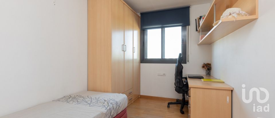 Pis 3 habitacions de 128 m² a Mollet del Vallès (08100)