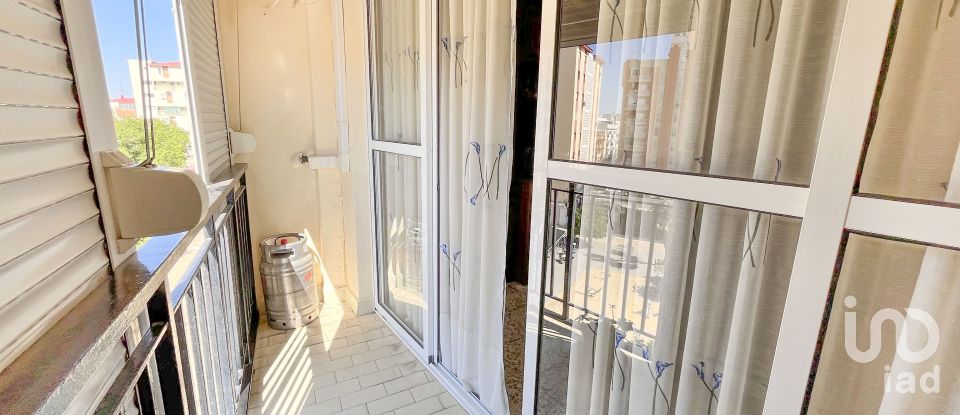 Pis 3 habitacions de 94 m² a Huelva (21007)