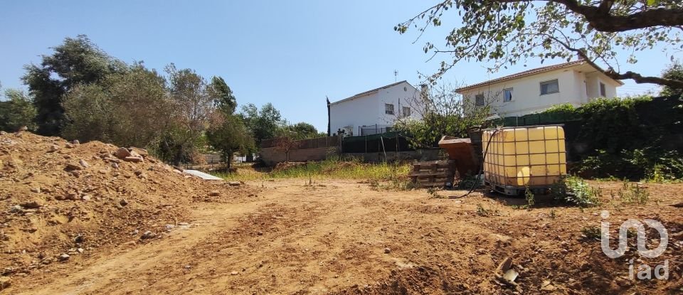 Terreno de 680 m² en Canyelles (08811)