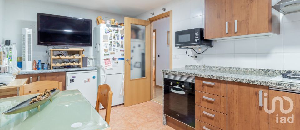 Pis 3 habitacions de 106 m² a Alcoi/Alcoy (03801)