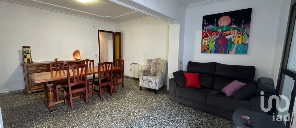 Casa adossada 5 habitacions de 290 m² a El Vendrell (43700)