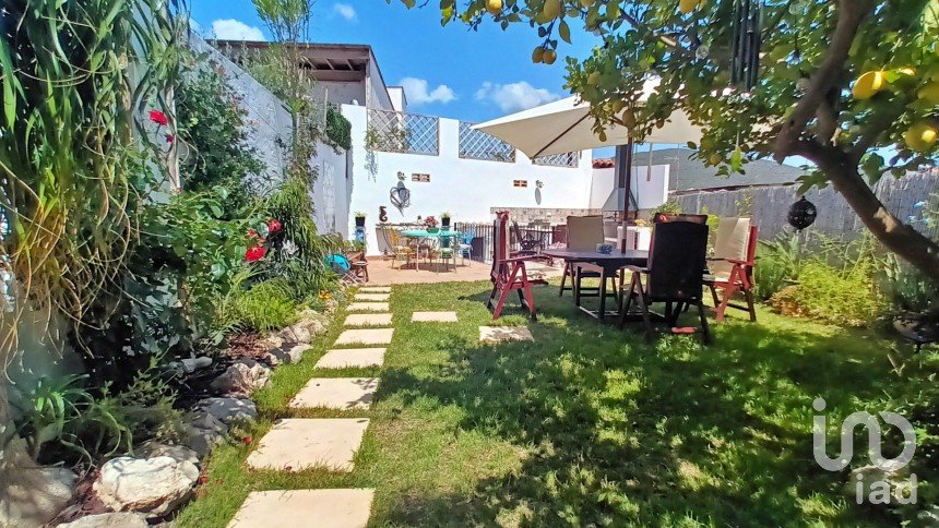 House 3 bedrooms of 275 m² in Pego (03780)