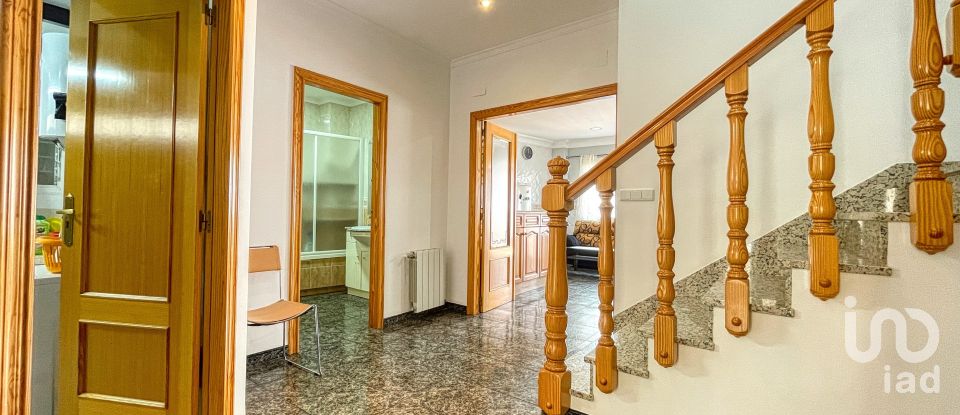 House 4 bedrooms of 275 m² in Nucleo Benirrama (03788)