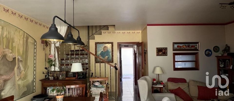 Gîte 4 chambres de 205 m² à Fuensaldaña (47194)