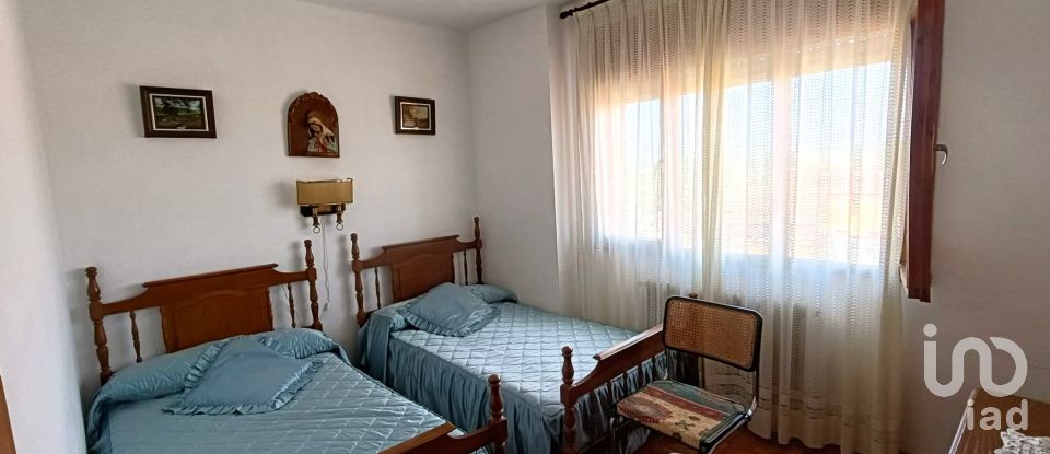 Pis 2 habitacions de 80 m² a Sahagún (24320)