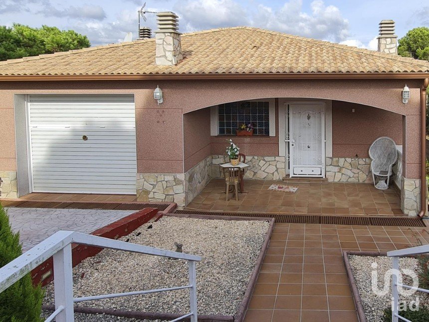 Cottage 4 bedrooms of 234 m² in Lloret de Mar (17310)