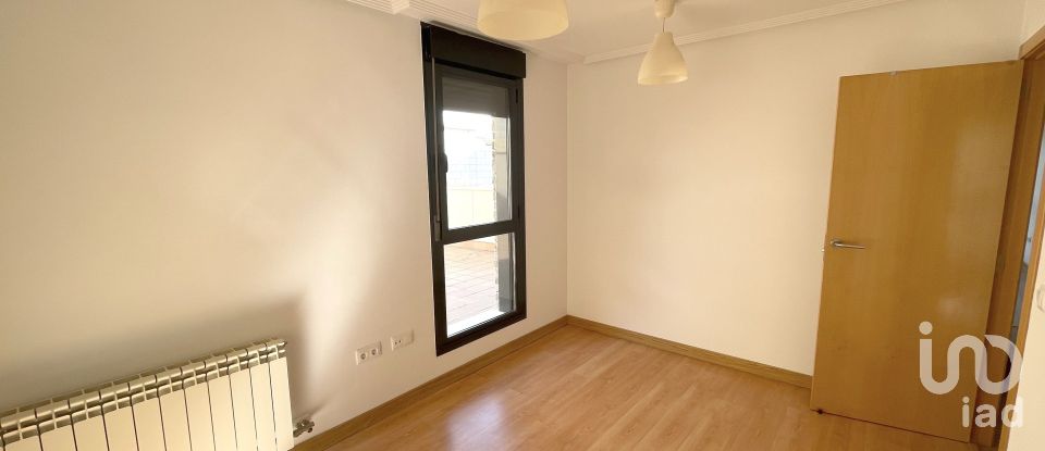 Pis 2 habitacions de 61 m² a Villaquilambre (24193)